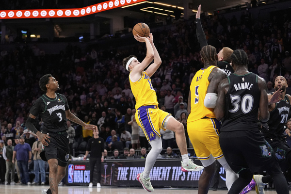 NBA | 约基奇70次三节三双历史第一,杨瀚森单场2分